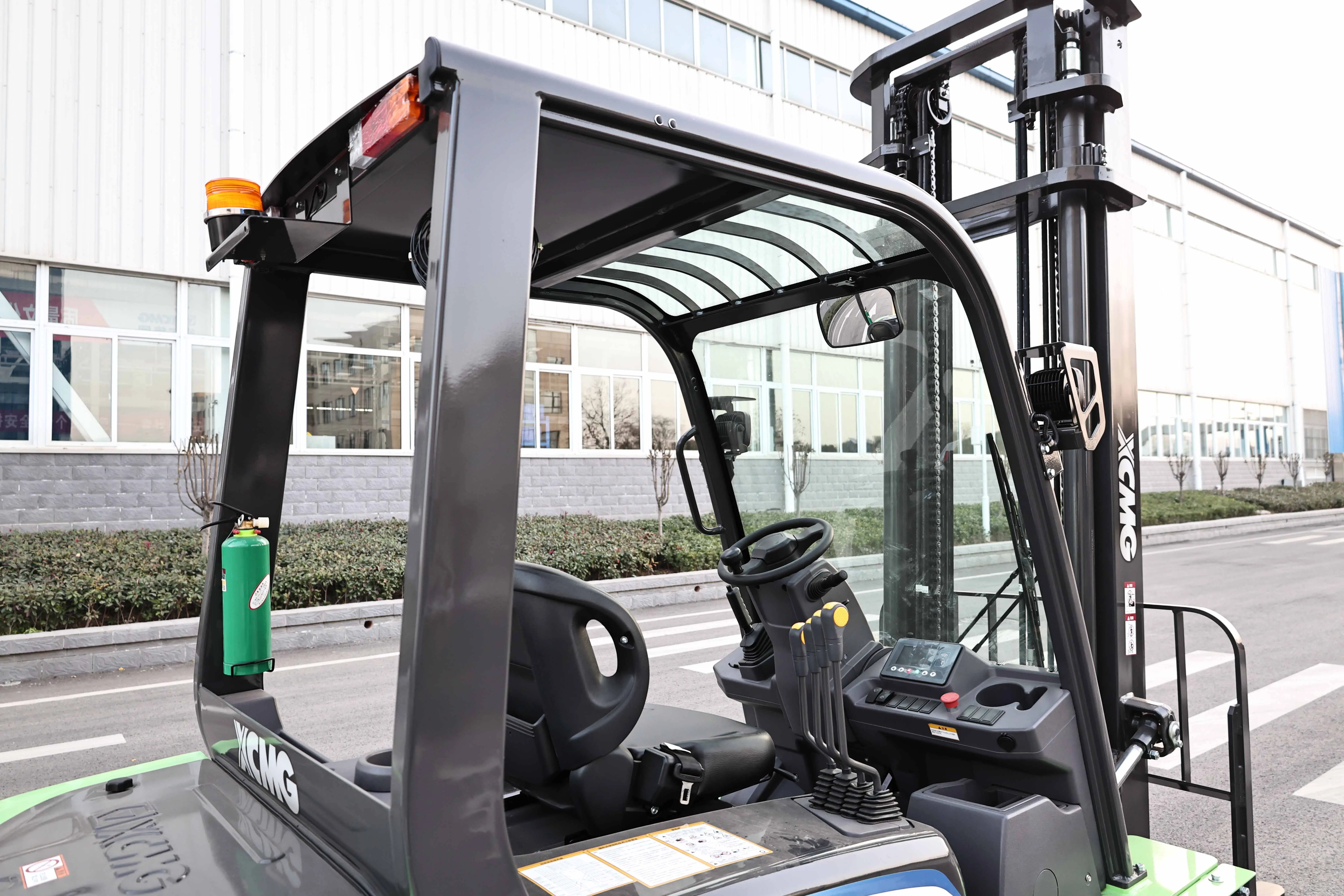 XCMG official 3.8t Electric Balance Forklift XVB38-QL8-C